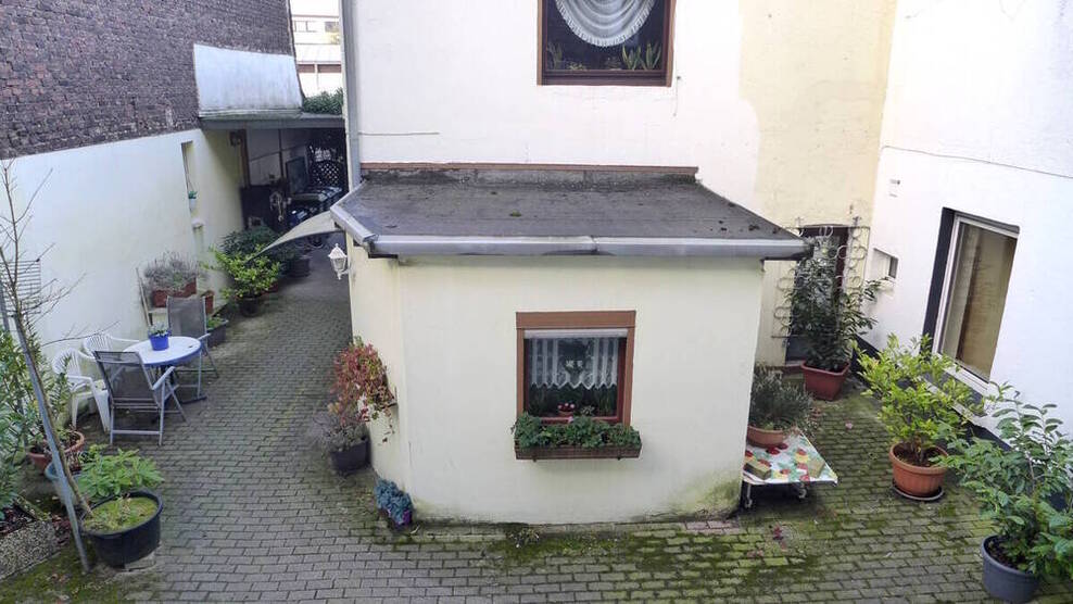 Wohn- und Geschäftshaus in zentraler Lage von Überruhr-HInsel