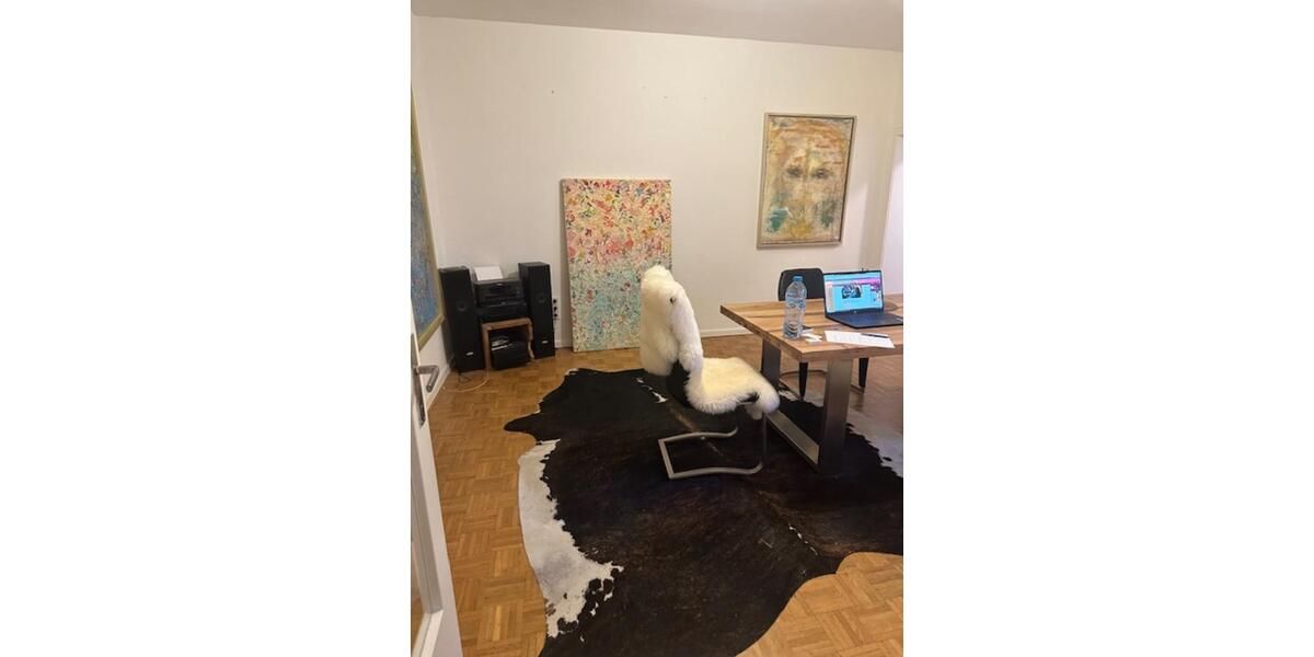 WG-Zimmer in Krefeld Zentrum – nur an Frau 1 zimmer