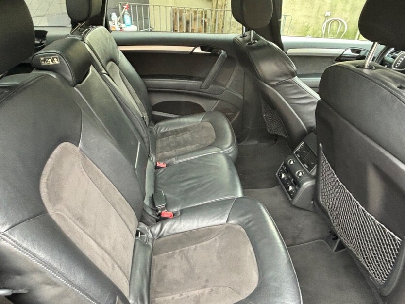 Audi Q 7 240.000 km 14.500 € Duisburg 47051