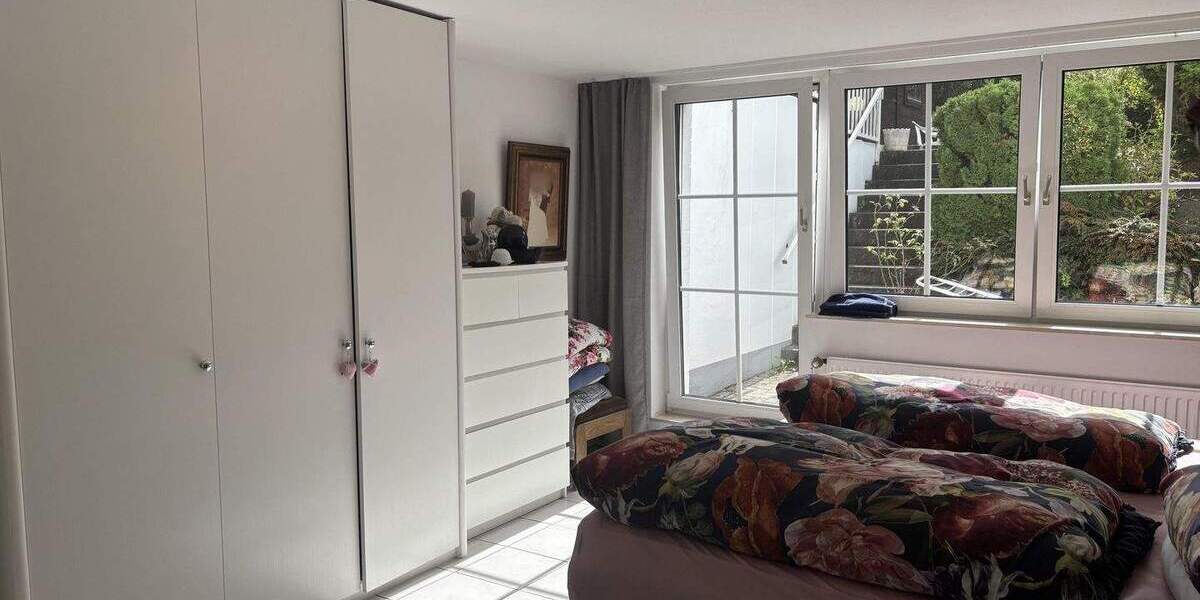 Mehrfamilienhaus, Wohnhaus Krefeld Traar - 3 Zimmer, 100 m&sup2;, 455.000&euro; | Angebot:23842541