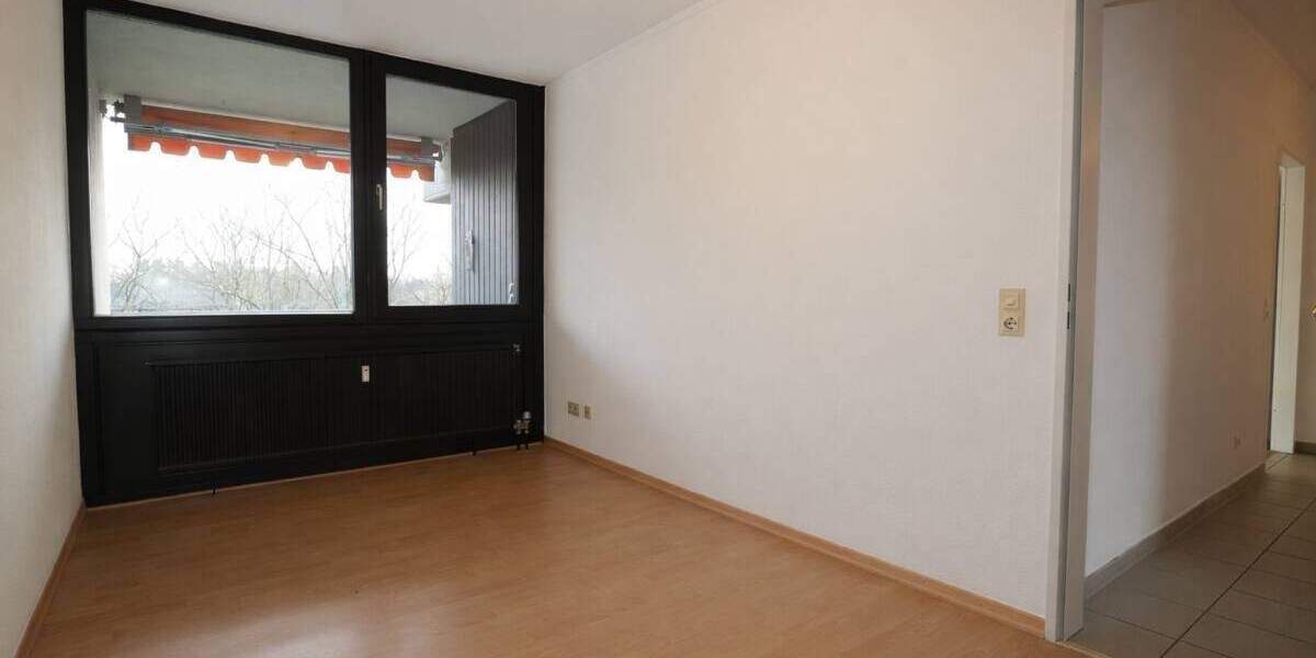Etagenwohnung Neuss Stadionviertel - 3 Zimmer, 78 m&sup2;, 275.000&euro; | Angebot:25211890