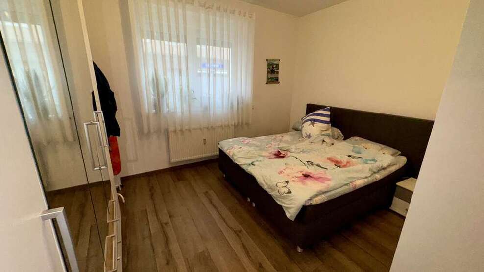Wohnung zum Kaufen in Düsseldorf 280.000 € 80 m²