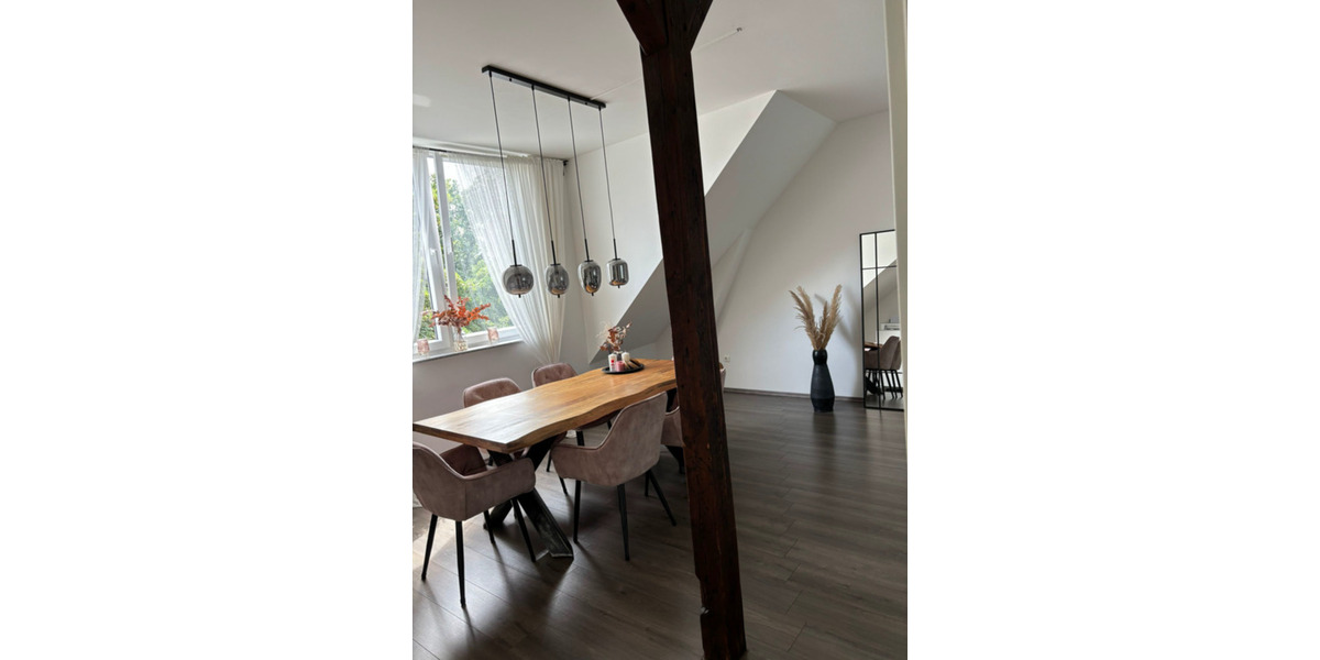 Dachgeschoßwohnung Oberhausen Alstaden - 2 Zimmer, 80 m&sup2;, 650&euro; | Angebot:25174351