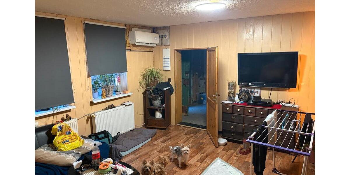 Dreifamilien Haus zur Sanierung 8 zimmer