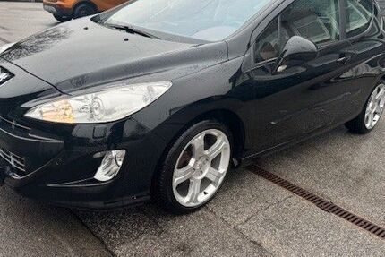Peugeot 308 45.251 km 7.900 &euro; Remscheid 42899