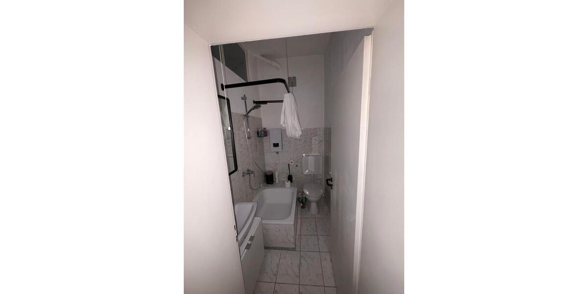 Etagenwohnung Krefeld Cracau - 2 Zimmer, 57 m&sup2;, 500&euro; | Angebot:25790771