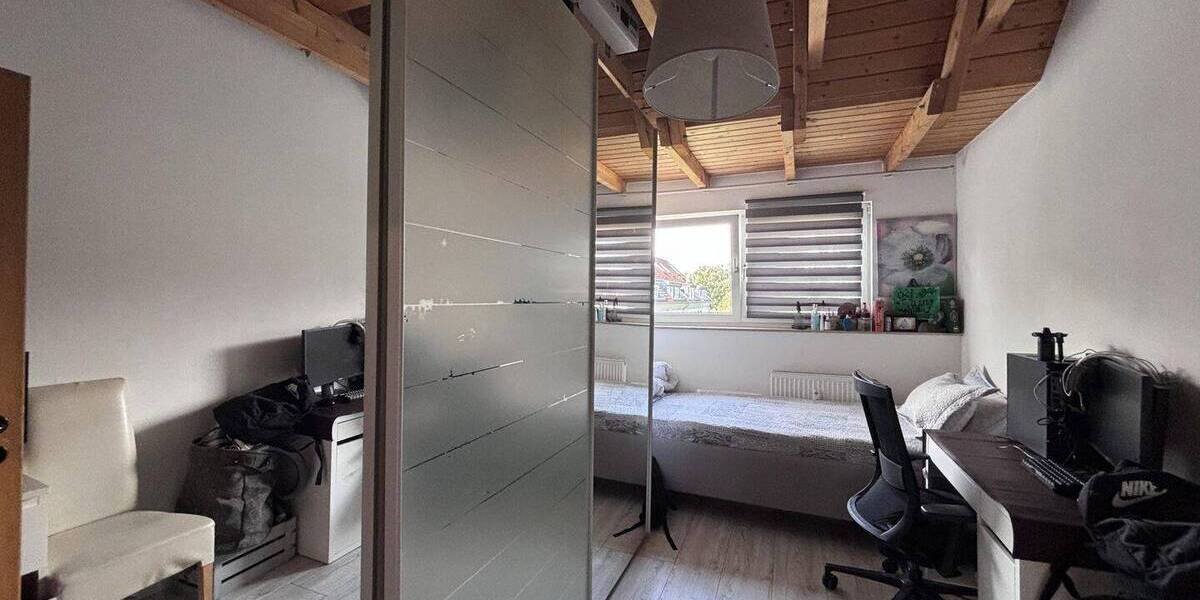 Etagenwohnung Mönchengladbach Dorthausen - 4 Zimmer, 95 m&sup2;, 189.000&euro; | Angebot:25741172