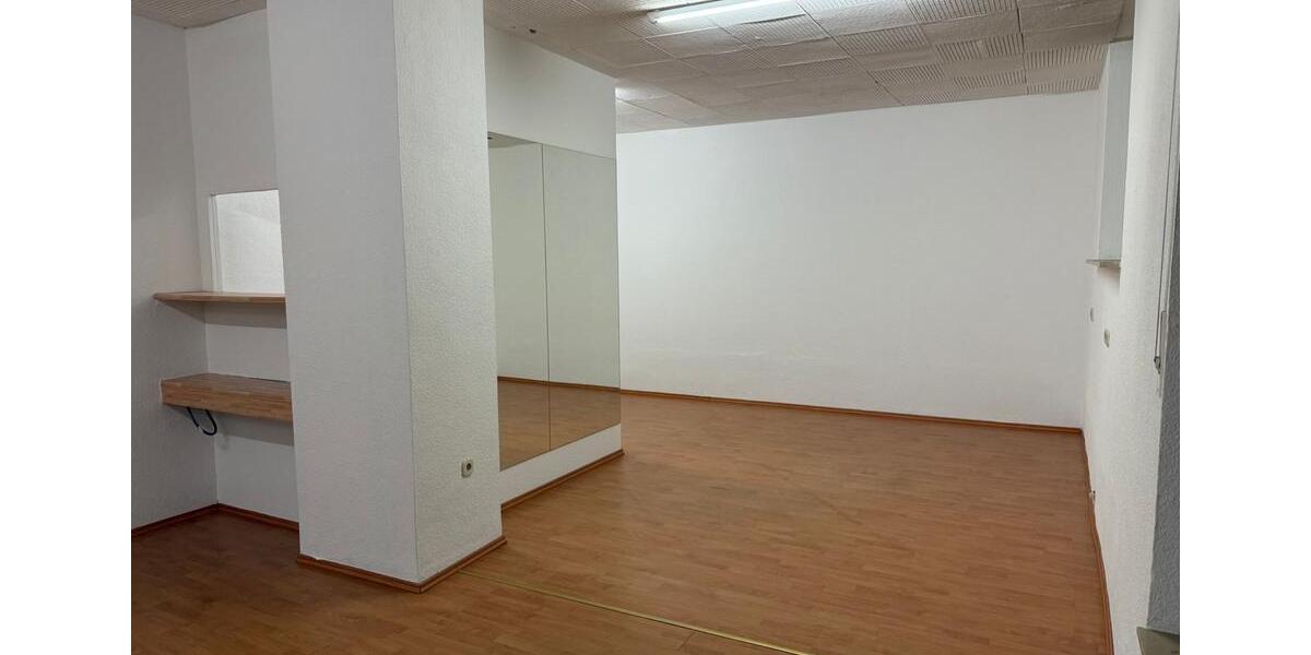 Gewerbeobjekt Mülheim an der Ruhr Menden-Holthausen - 700&euro; | Angebot:26416601