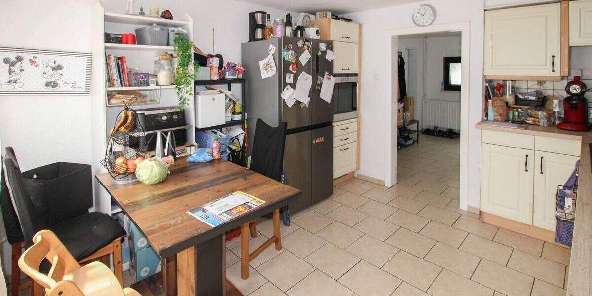 Für Macher: Charmantes Haus mit großem Garten in ruhiger Vorstadtlage 4 zimmer