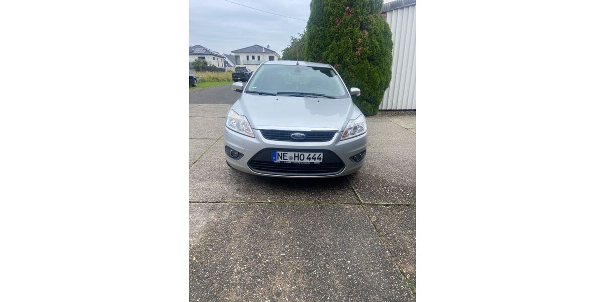 Ford Focus 181.000 km 2.800 &euro; Korschenbroich 41352