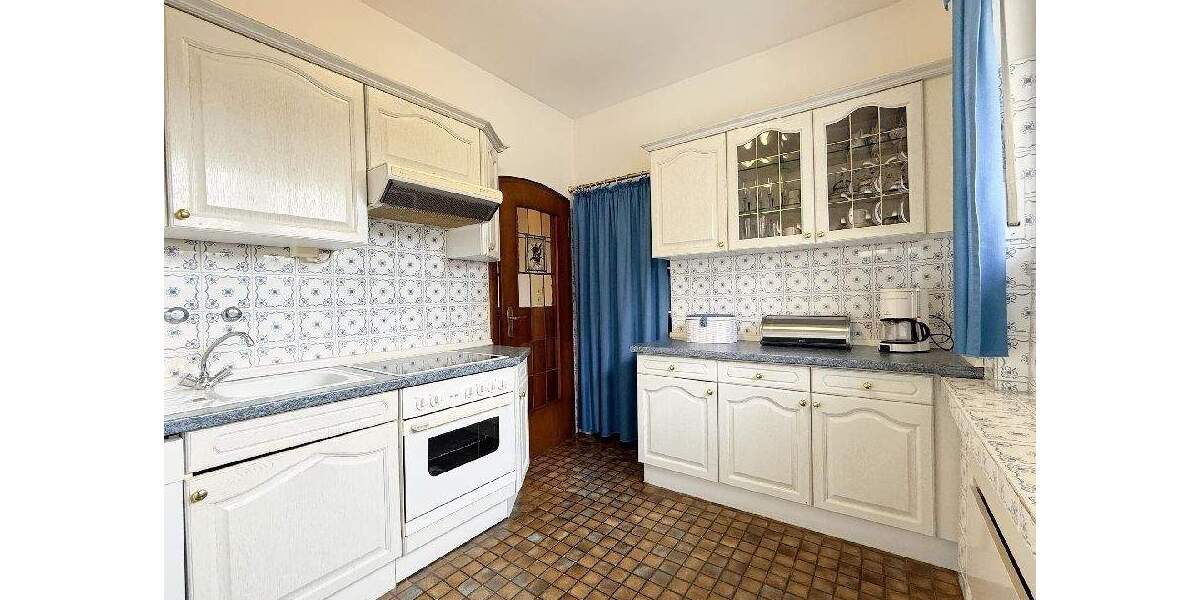 TOLLES ANWESEN MIT SCHWIMMBAD IN KREFELD-KLIEDBRUCH! 9 zimmer