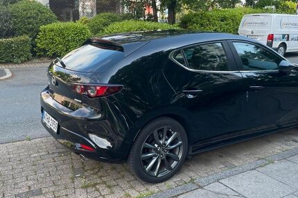 Mazda 3 33.000 km 20.500 &euro; Wuppertal 42113