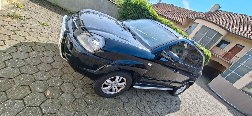 Hyundai TUCSON 181.683 km 3.500 &euro; Mönchengladbach 41069