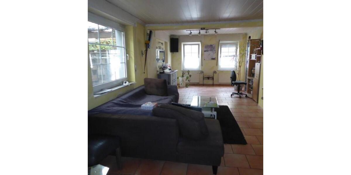 Wohn- und Geschäftshaus 47198 Duisburg zimmer