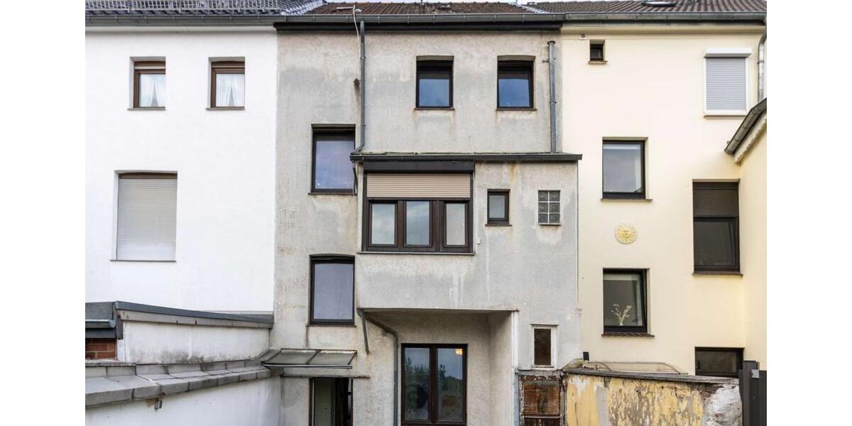 Reihenhaus Mönchengladbach - 6 Zimmer, 130 m&sup2;, 180.000&euro; | Angebot:26443550