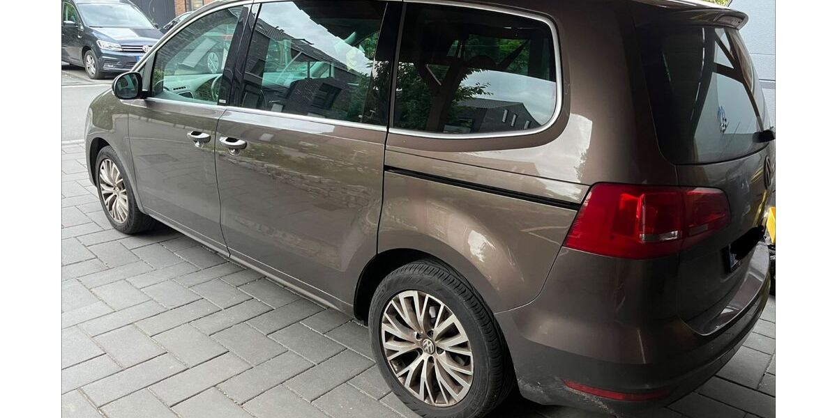 VW Sharan 225.000 km 7.990 &euro; Leverkusen 51375