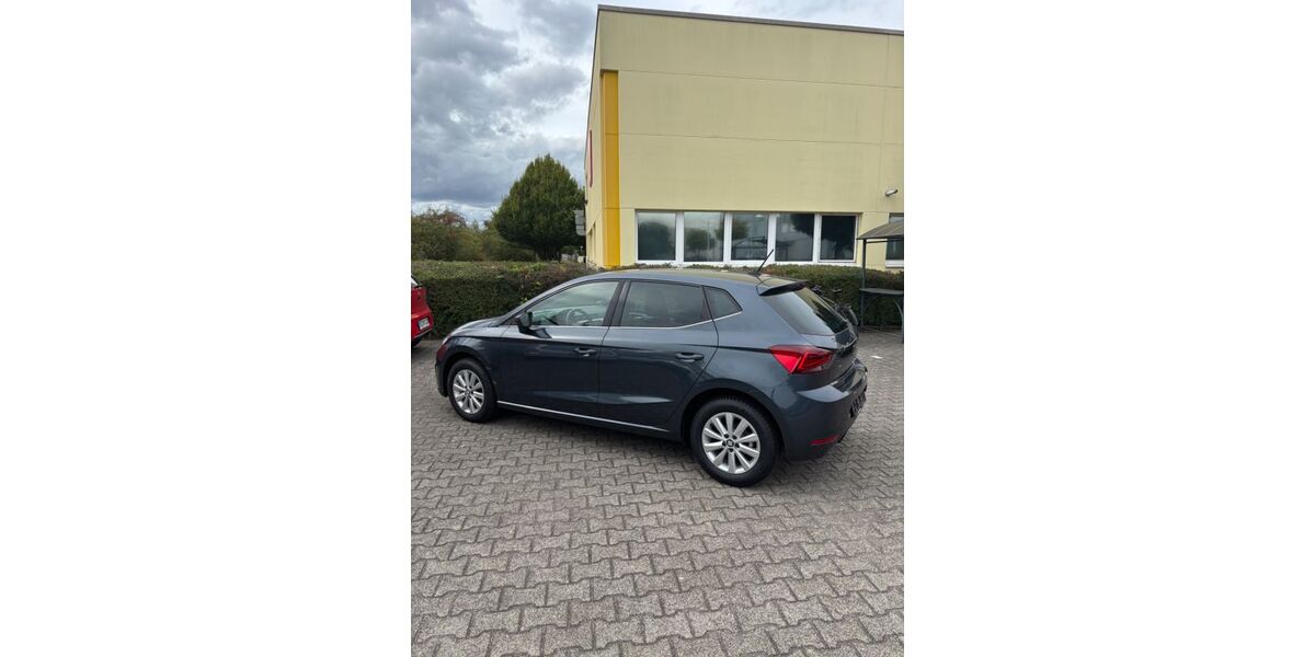Seat Ibiza 74.199 km 13.700 &euro; Neuss 41468