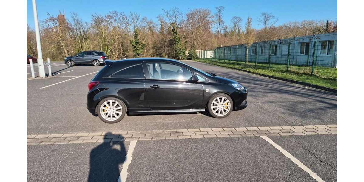Opel Corsa 92.000 km 8.800 &euro; Moers 47443