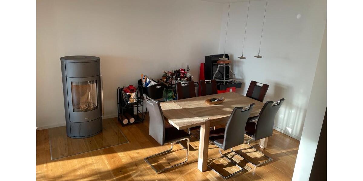 Etagenwohnung Velbert Pöthen - 3.5 Zimmer, 96 m&sup2;, 363.636&euro; | Angebot:25745994