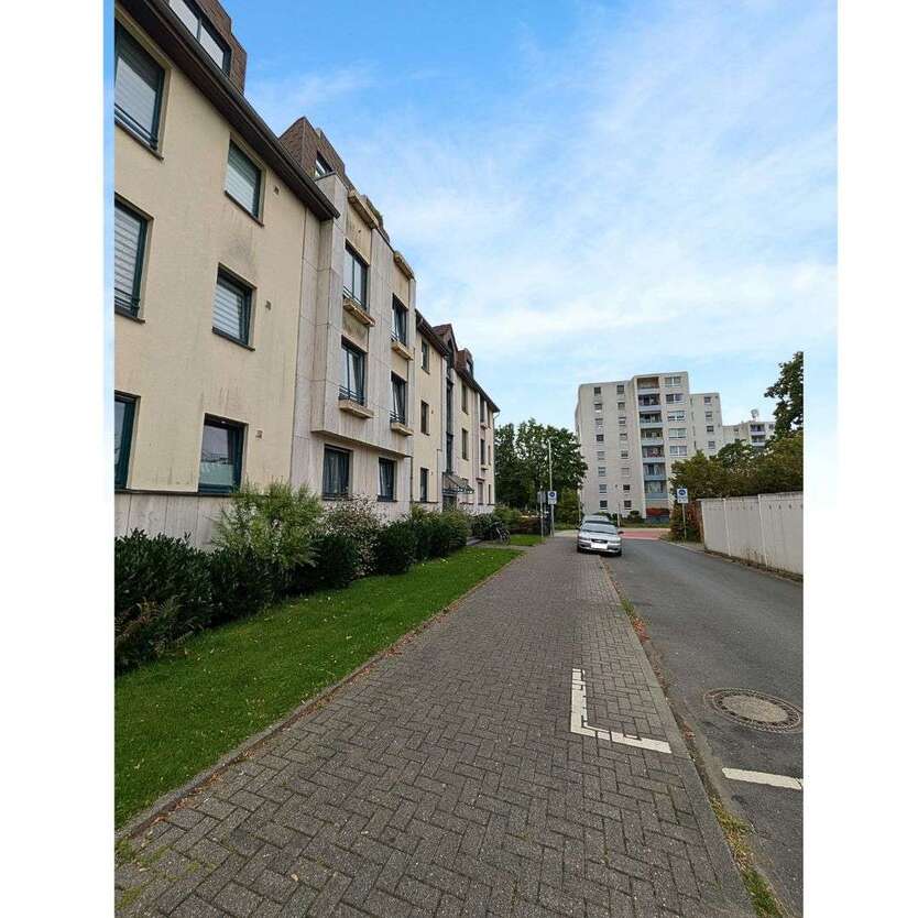 Wohnung zum Kaufen in Monheim-Baumberg 160.000 € 64.17 m² 2 zimmer