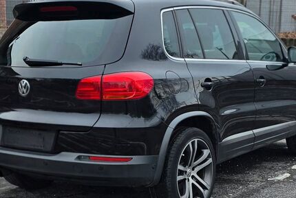 VW Tiguan 199.641 km 13.490 &euro; Mülheim an der Ruhr 45476