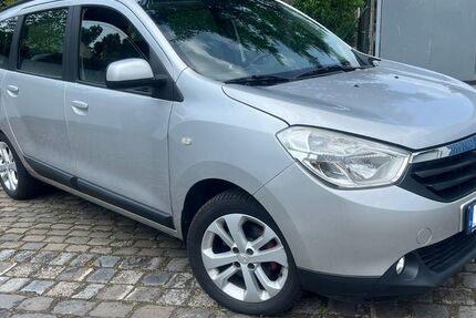 Dacia Lodgy 66.000 km 6.300 € Düsseldorf 40597