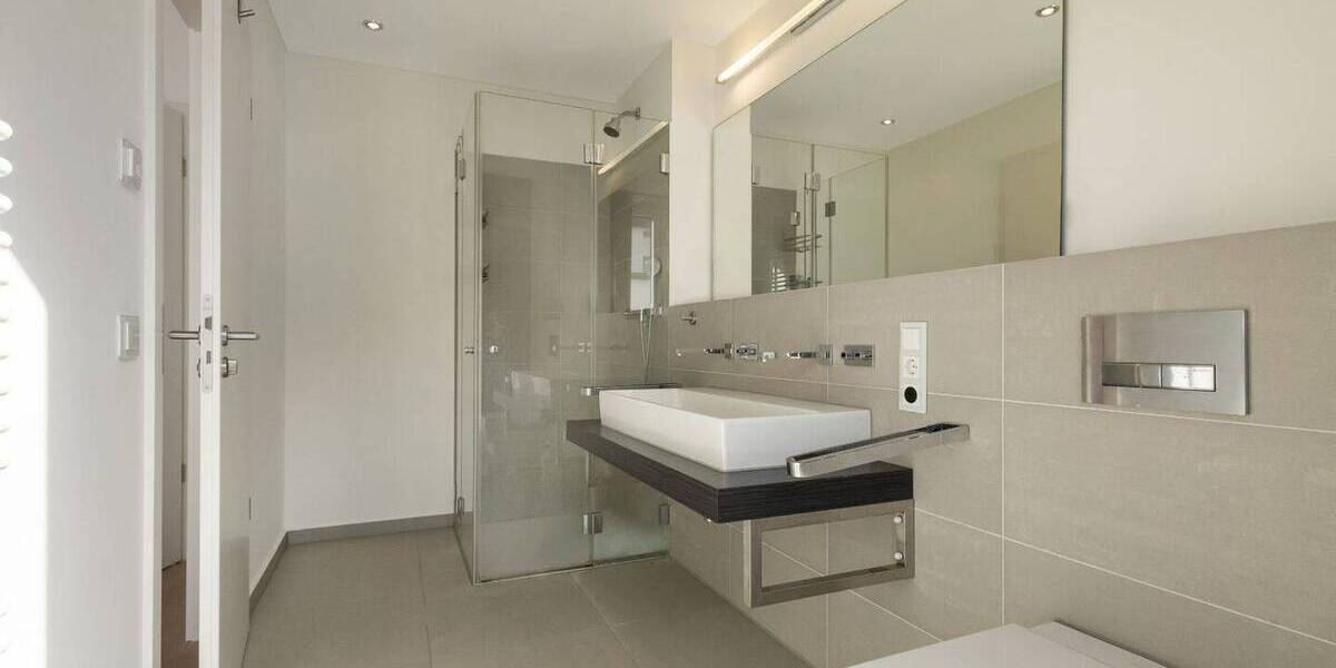 Reihenmittelhaus Düsseldorf Pempelfort - 4 Zimmer, 225 m&sup2;, 1.800.000&euro; | Angebot:25997196