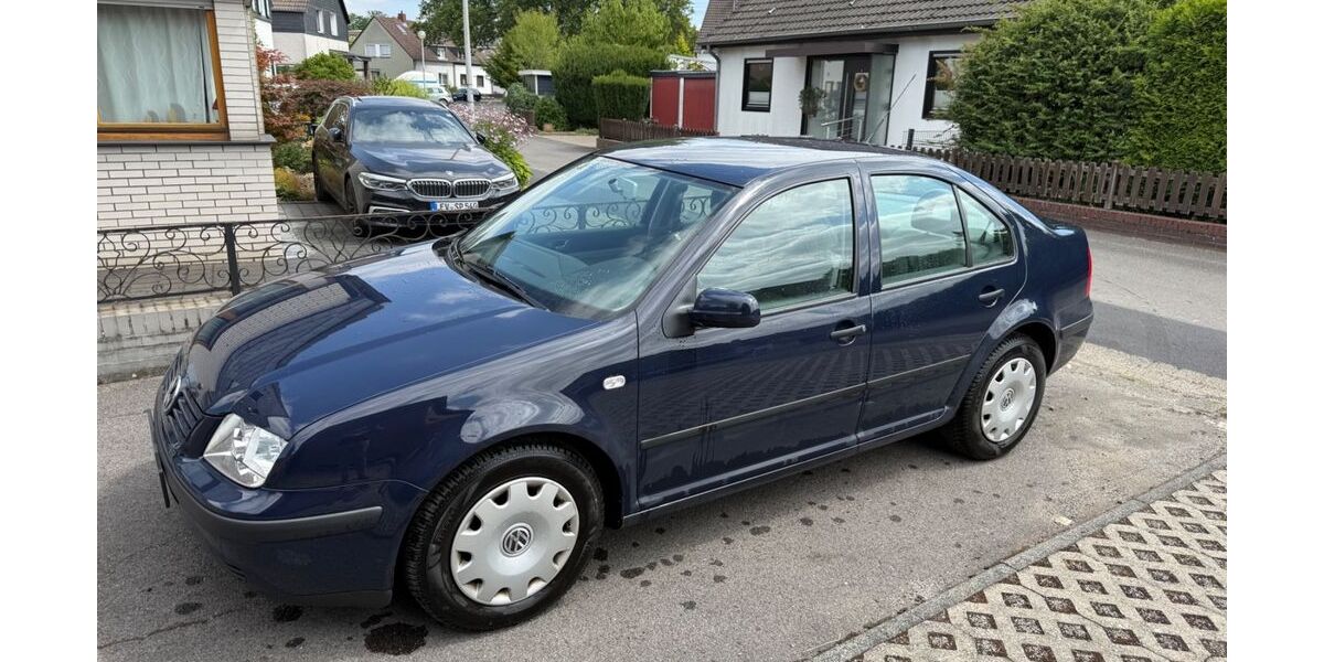 VW Bora 64.954 km 2.500 &euro; Leverkusen 51377