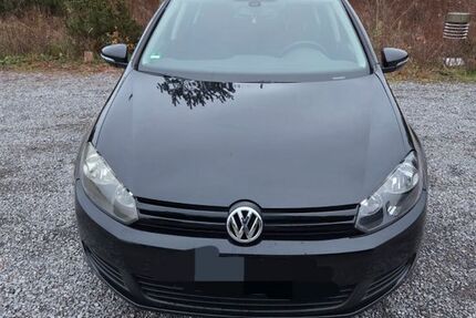 VW Golf 143.000 km 5.750 &euro; Neuss 41462