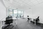 Voll ausgestatteter privater Büroraum für Sie und Ihr Team in Regus Globe