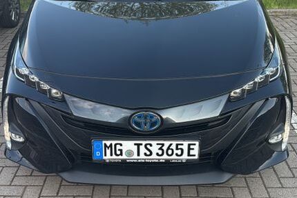 Toyota Prius 67.500 km 17.900 &euro; Mönchengladbach 41065