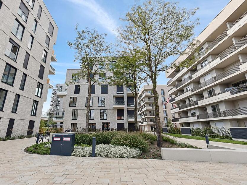 Familien aufgepasst: Großzügige 4-Zimmer-Wohnung mit Balkon und zwei Bädern (mietpreisgedämpft) zimmer