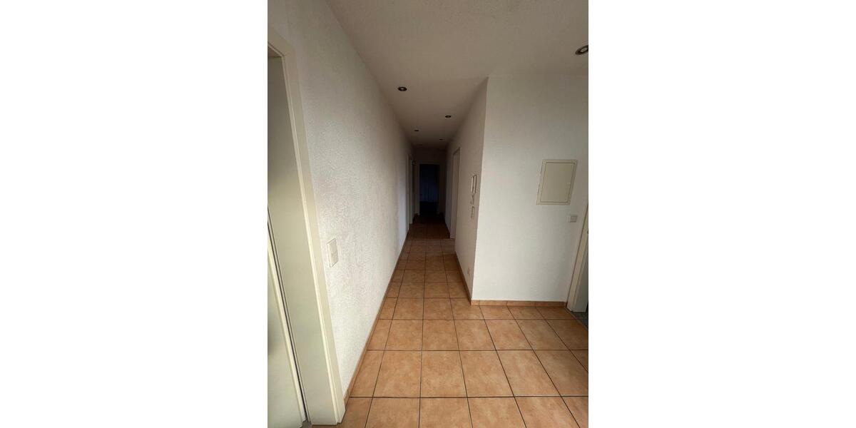 Dachgeschoßwohnung Solingen Wald - 3 Zimmer, 80 m&sup2;, 750&euro; | Angebot:26335367