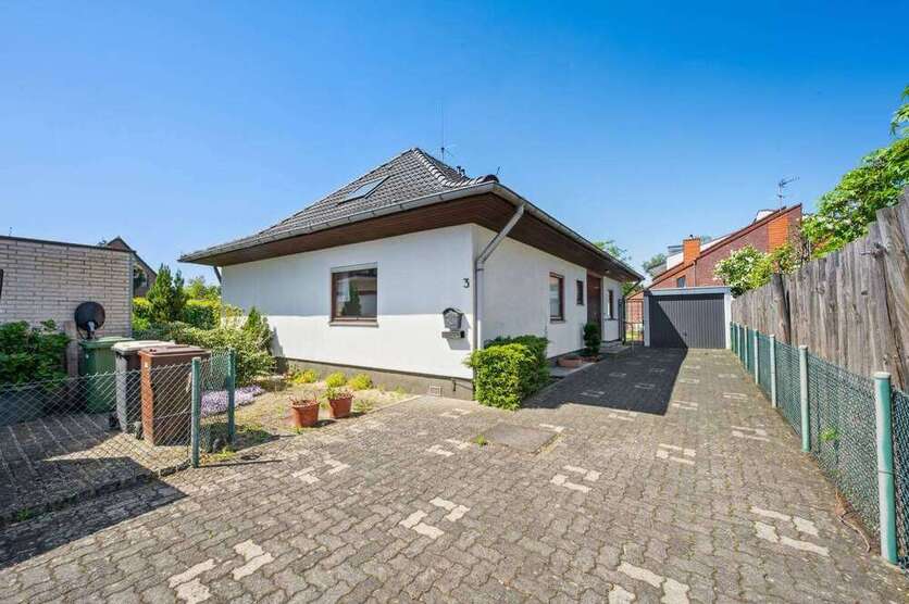 Haus zum Kaufen in Dormagen Delhoven 459.000 € 130 m²