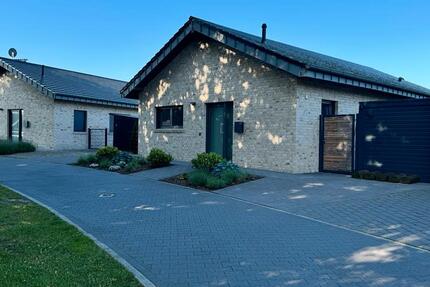 Schönes Ferienhaus mit Sauna am Harkebrügger See Nähe Oldenburg zimmer