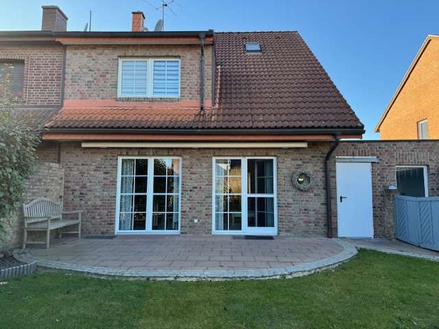 Haus zum Kaufen in Grevenbroich 495.000 € 129.08 m²