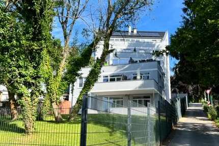 Haus zum Kaufen in Solingen 2.490.000 € 671 m²