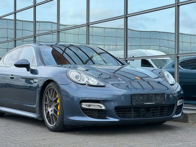 Porsche Panamera 129.411 km 33.888 € Mönchengladbach 41068