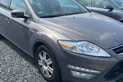 Ford Mondeo 250.082 km 1.390 &euro; Mönchengladbach 41063