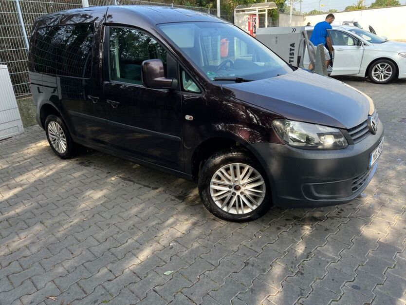 VW Caddy 218.300 km 4.950 € mönchengladbach 41238