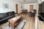 Holzheim: Sonnige 2-Zimmer-Wohnung mit ca. 60 qm im Tiefparterre - sofort frei