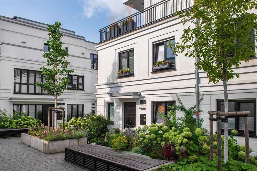 Wohnung zum Kaufen in Düsseldorf 2.150.000 € 346 m²