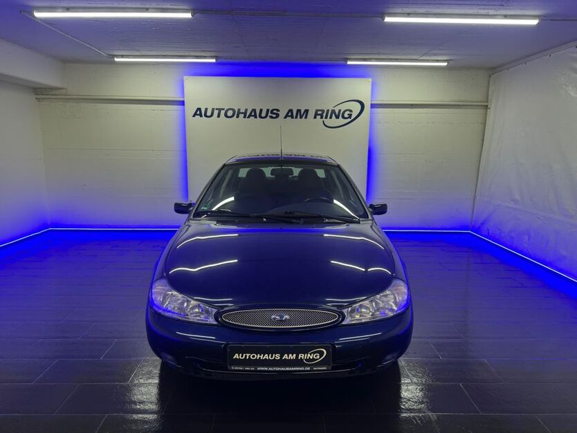 Ford Mondeo 172.365 km 2.999 € Ratingen bei Düsseldorf 40878