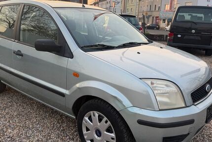 Ford Fusion 178.600 km 2.450 &euro; Leverkusen 51371