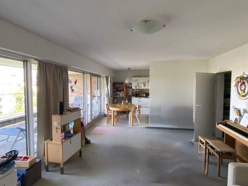 Großzügige 3-Zimmer-Wohnung mit Südbalkon und Tiefgarage