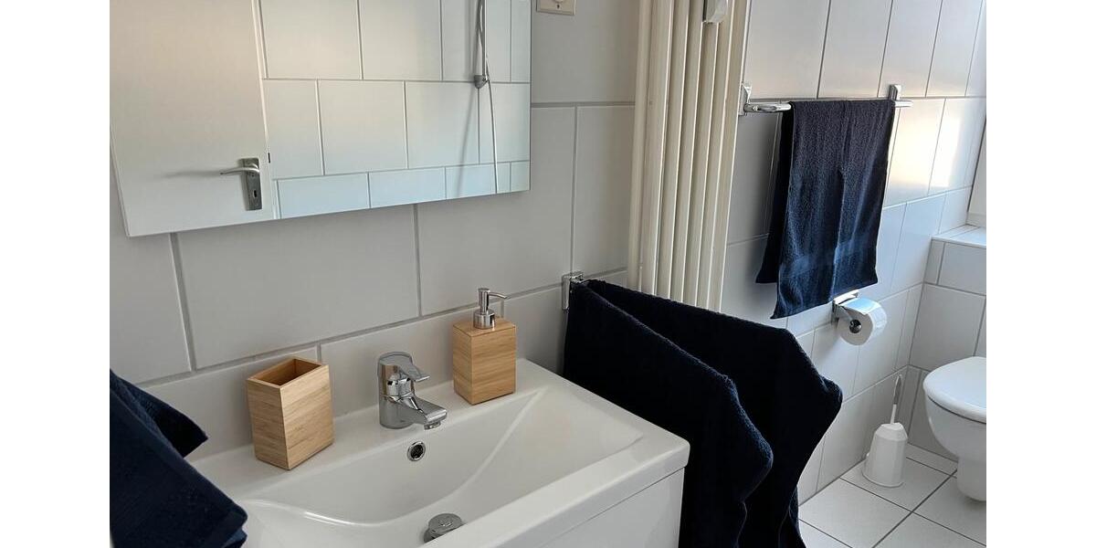 Etagenwohnung Düsseldorf Niederkassel - 2 Zimmer, 60 m&sup2;, 1.850&euro; | Angebot:26374084