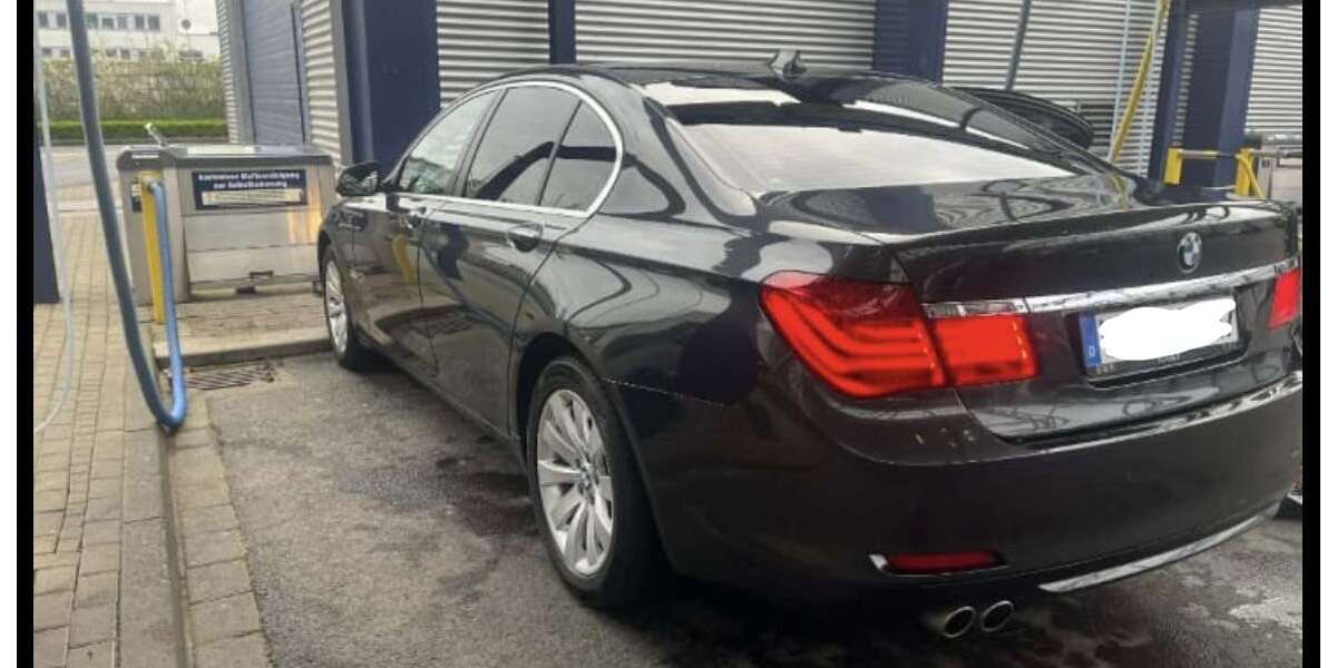 BMW 730 241.000 km 9.250 &euro; Mönchengladbach 41065