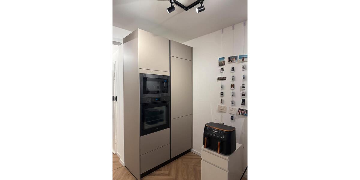 Frisch renovierte, möblierte Wohnung mit Balkon (Zwischenmiete) 2 zimmer