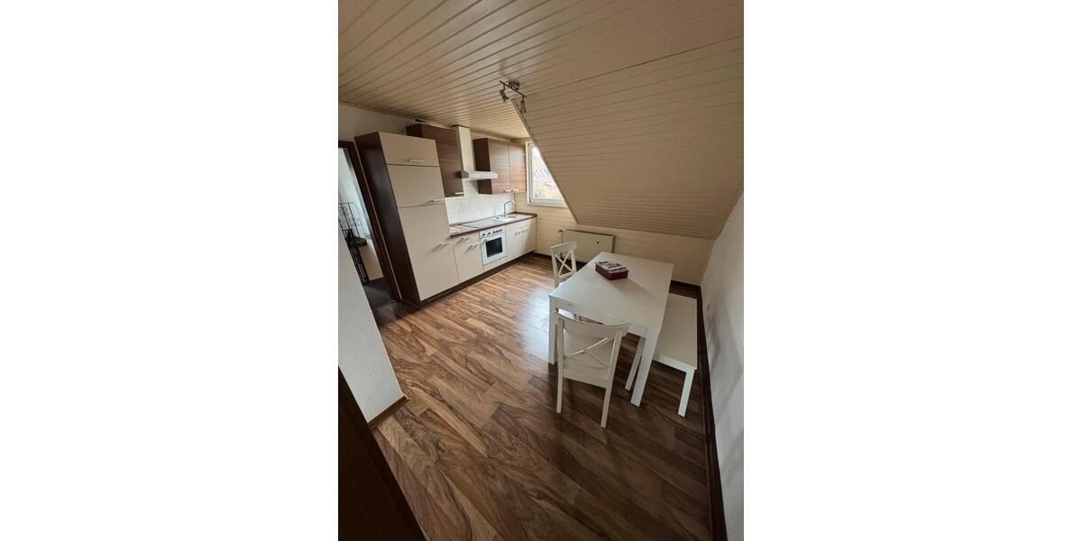Dachgeschoßwohnung Langenfeld (Rheinland) - 2 Zimmer, 52 m&sup2;, 665&euro; | Angebot:26397791