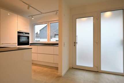 Haus zum Mieten in Ratingen 2.391 € 125 m²